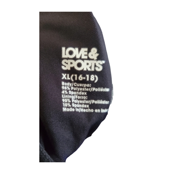 Black Triangle Top - Picture 4 of 4